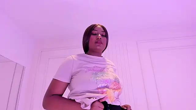 Arianaa_Cooper_ webcam