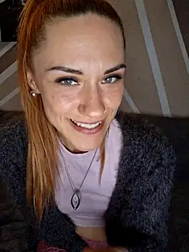 SlimBellaOfficial webcam