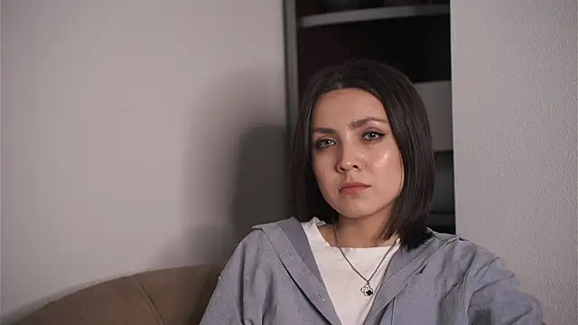 ElviraGounder webcam