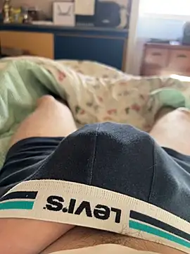 maxxxooouuu - Maxxxooouuu's free webcam - UK Sex Cams