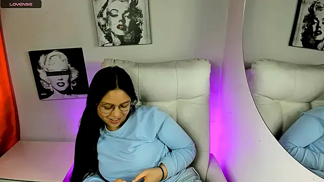 SamanthaRoldaan webcam