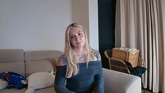 tattoobbgirl webcam