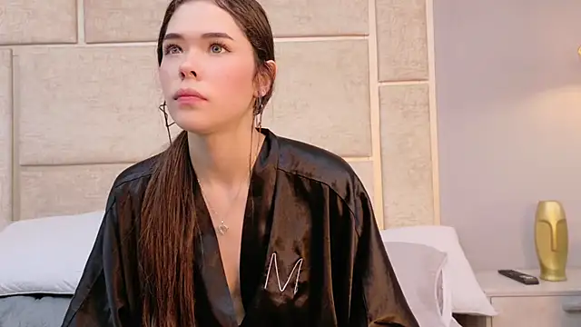 NaughtyHally_ webcam