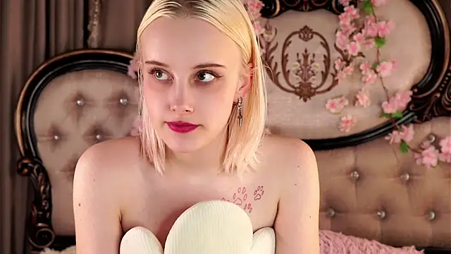 KirstinMcgeady webcam