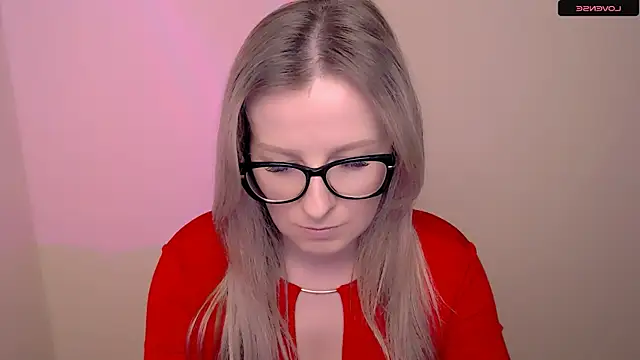 AnnePeach webcam