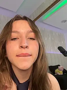 Celeste_dalton webcam