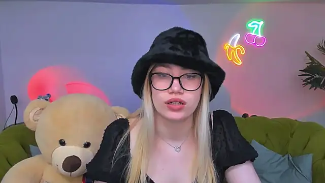 blonde_angell webcam