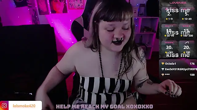 Bdsm_and_fries webcam