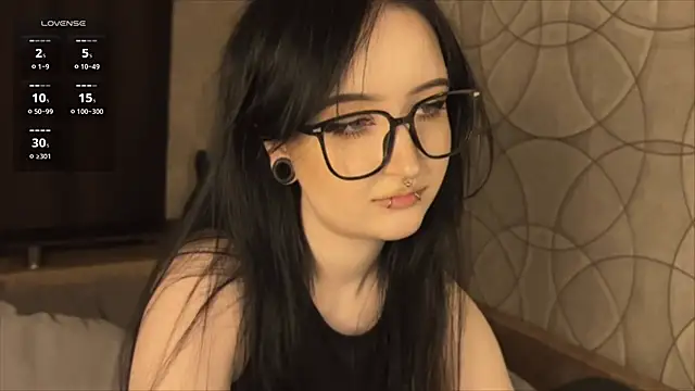 sinspirits (G young) - undress to lingerie + doggy face 2 cam