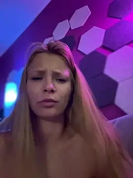 AnastasiaAniess webcam