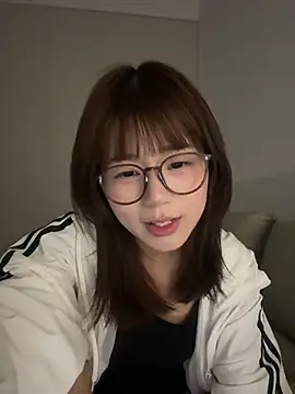 美女Nana-3在线直播