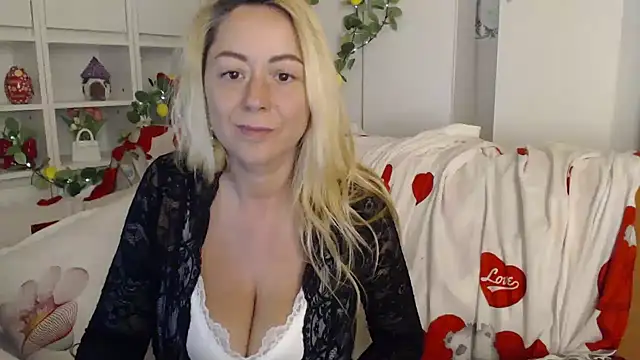 _karolynesyera_ webcam
