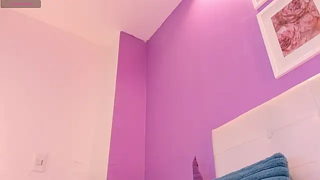 Charlotte11-11 webcam