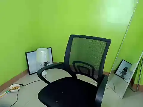 Ms_SultrySallyyxx's room