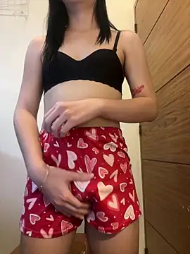 goddess_athena69 (T teen) - cum in public