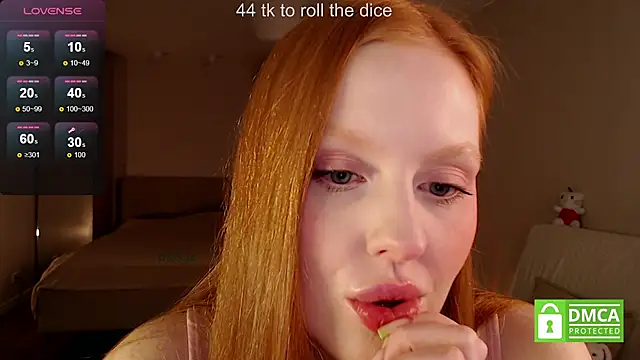 lulu_moonmoon webcam