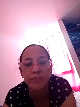 nicolle_milf1978 webcam