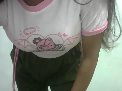 Lovely-Pandey webcam