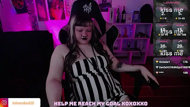 Bdsm_and_fries webcam