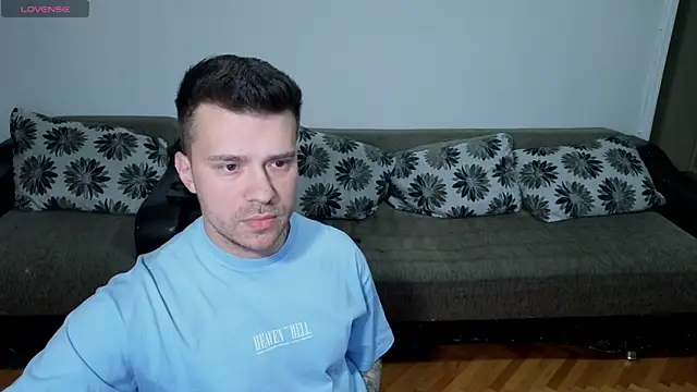 JohnnyStepBro webcam