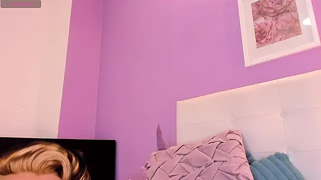 Charlotte11-11 webcam