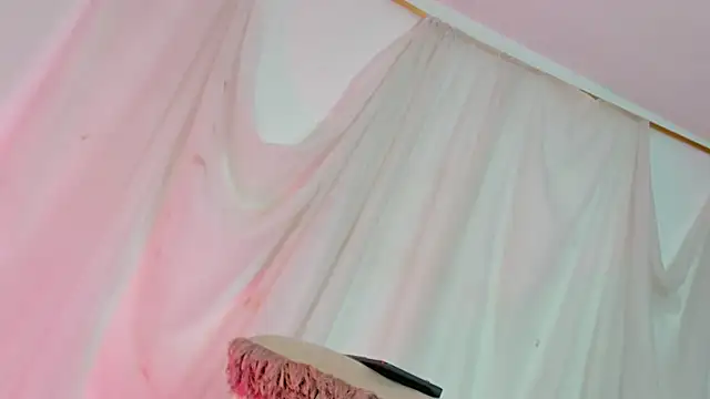 Itsme_Daniela webcam