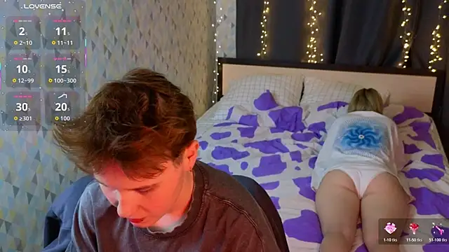 two_gerls_here webcam