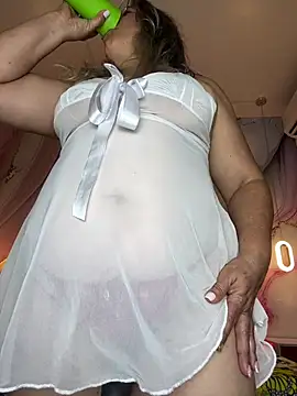 Lucy_Milf_474 webcam