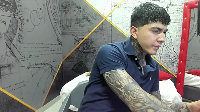 Gury_tattoo webcam