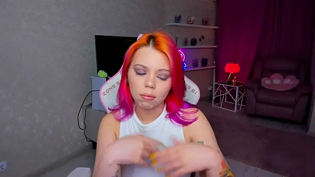 energybunny_1 - EnergyBunny_1's free webcam - UK Sex Cams