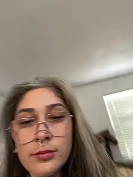 Alix_Valentine webcam