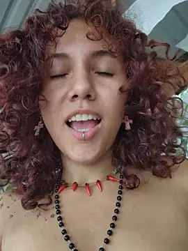 Isabella_Stark webcam