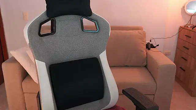 anyacutex (F young) - striptease and ride dildo