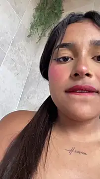 mariangel_11 (F teen) - show asshole close up and rub  🍑