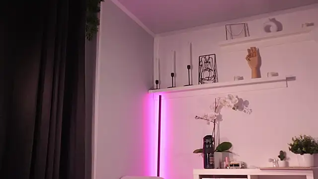 sweettener_ (T teen) - Cum show ♡