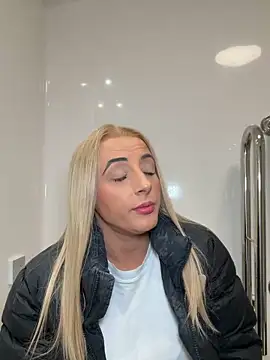  Strongqueen chat room