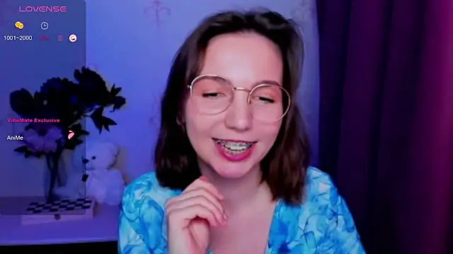 KindHazelHere_ webcam