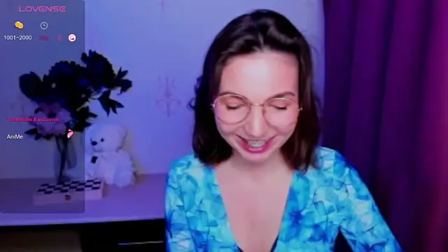 KindHazelHere_ webcam