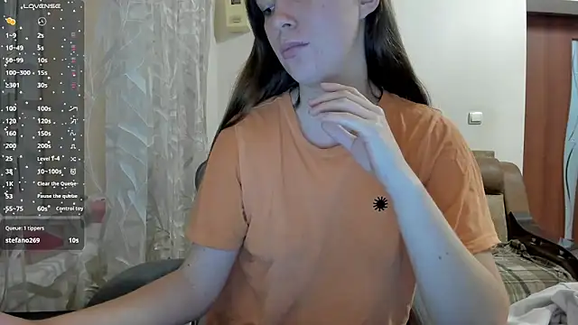 _bondixurban_ (F young) - Sexy lick fingers