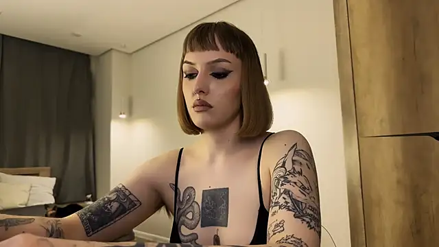 MistressSilvia webcam