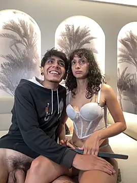 abrilandjulian webcam