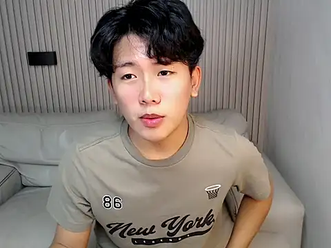 dangerzone0122 webcam