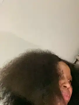 Diamondpussy97 webcam