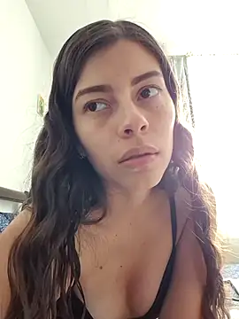 irisbound (F young) - Show oil in my tits😋