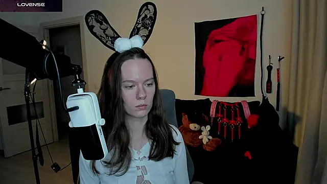 goddess_of_fertility (F young) - Goal: Wakes up Horny ;)❤️🔥