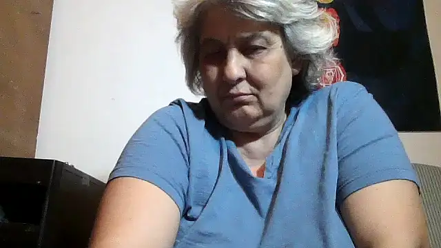 ExquisiteMature webcam