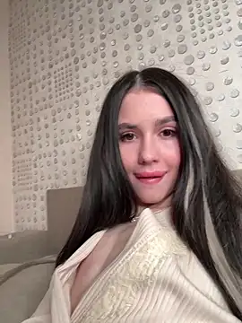 sofialalight (F young) - Fisting my pussy