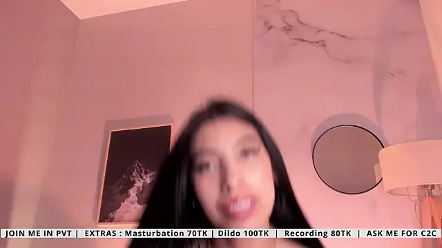 Tiffany_Low webcam