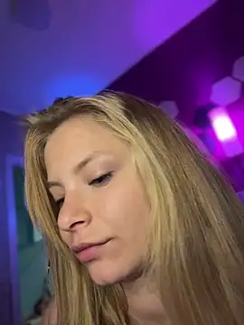 AnastasiaAniess live sex cam