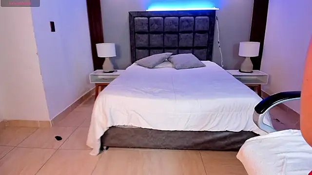 Alicee_Broownn webcam